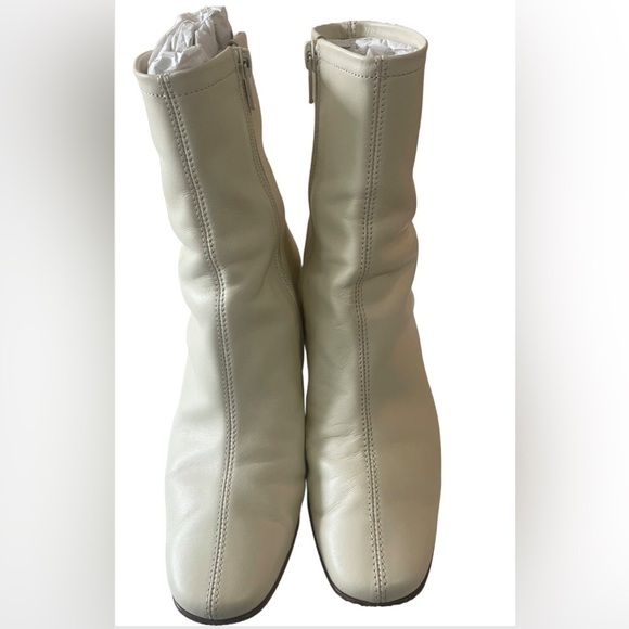 By Far Sofia Boots Off White Heeled Ankle Boot Leather Size 36 Women’s 5.5 - Picture 2 of 14